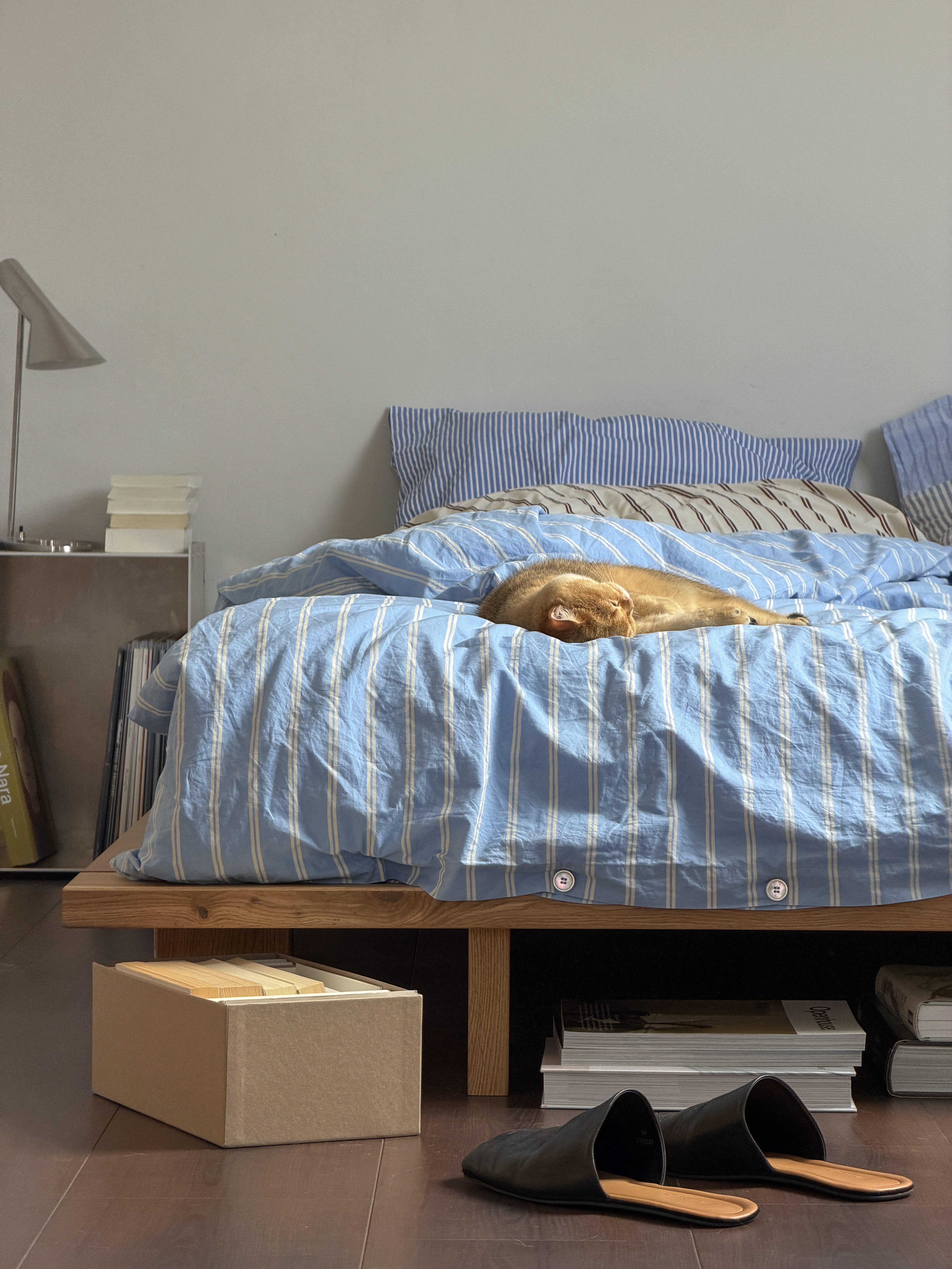 JAPAN BED OAK 180 X 200