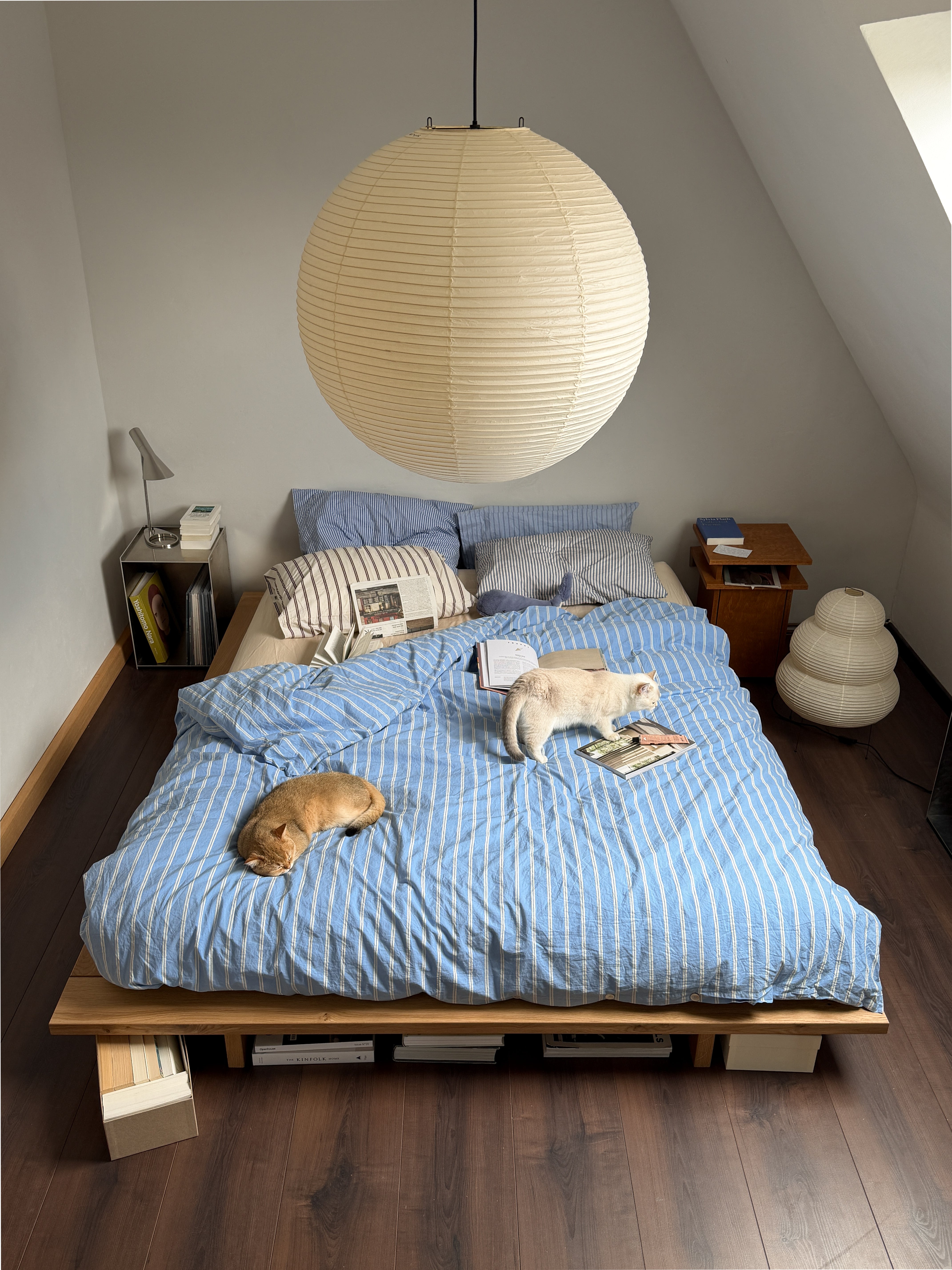 JAPAN BED OAK 180 X 200