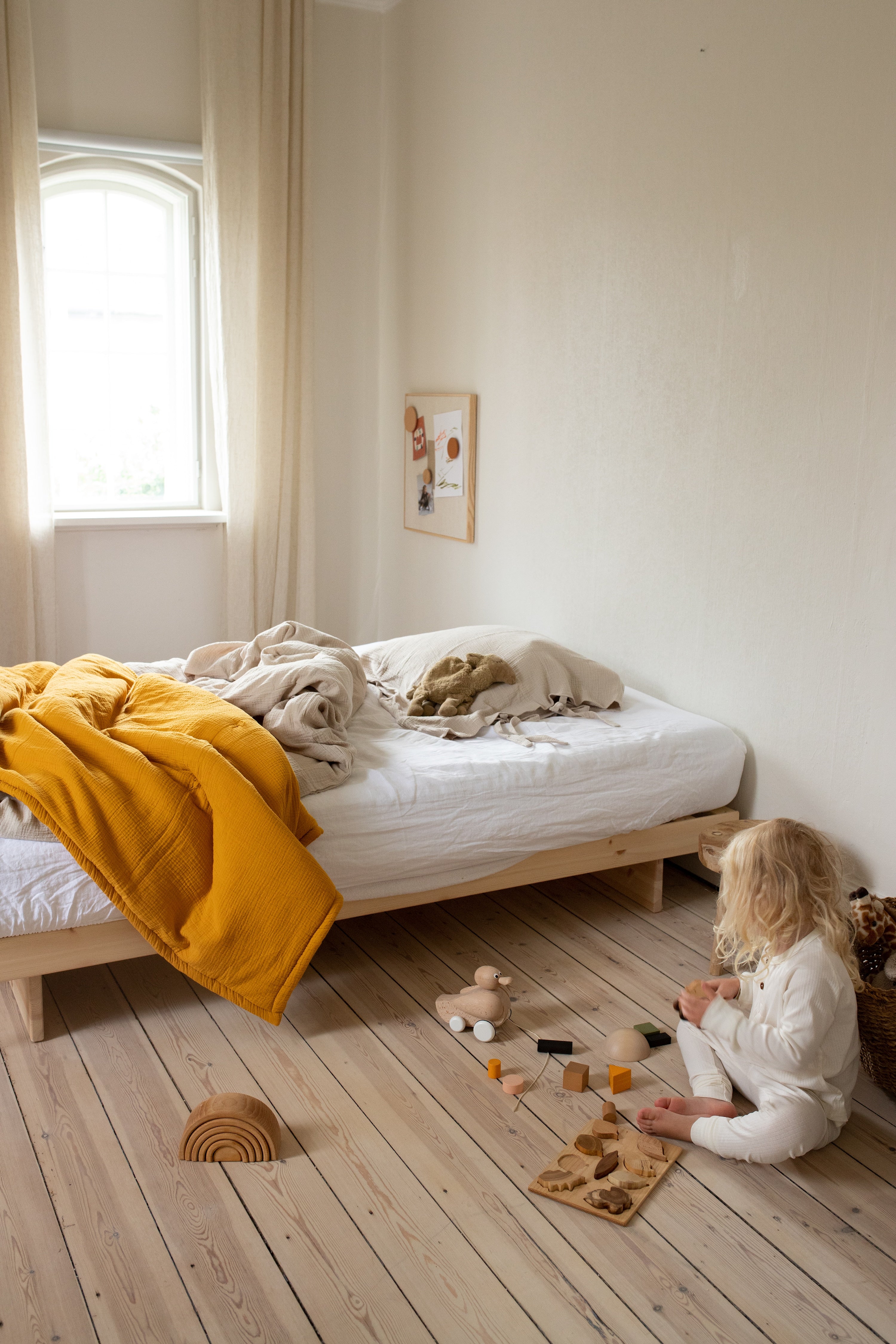 KANSO BED RAW 140 X 200