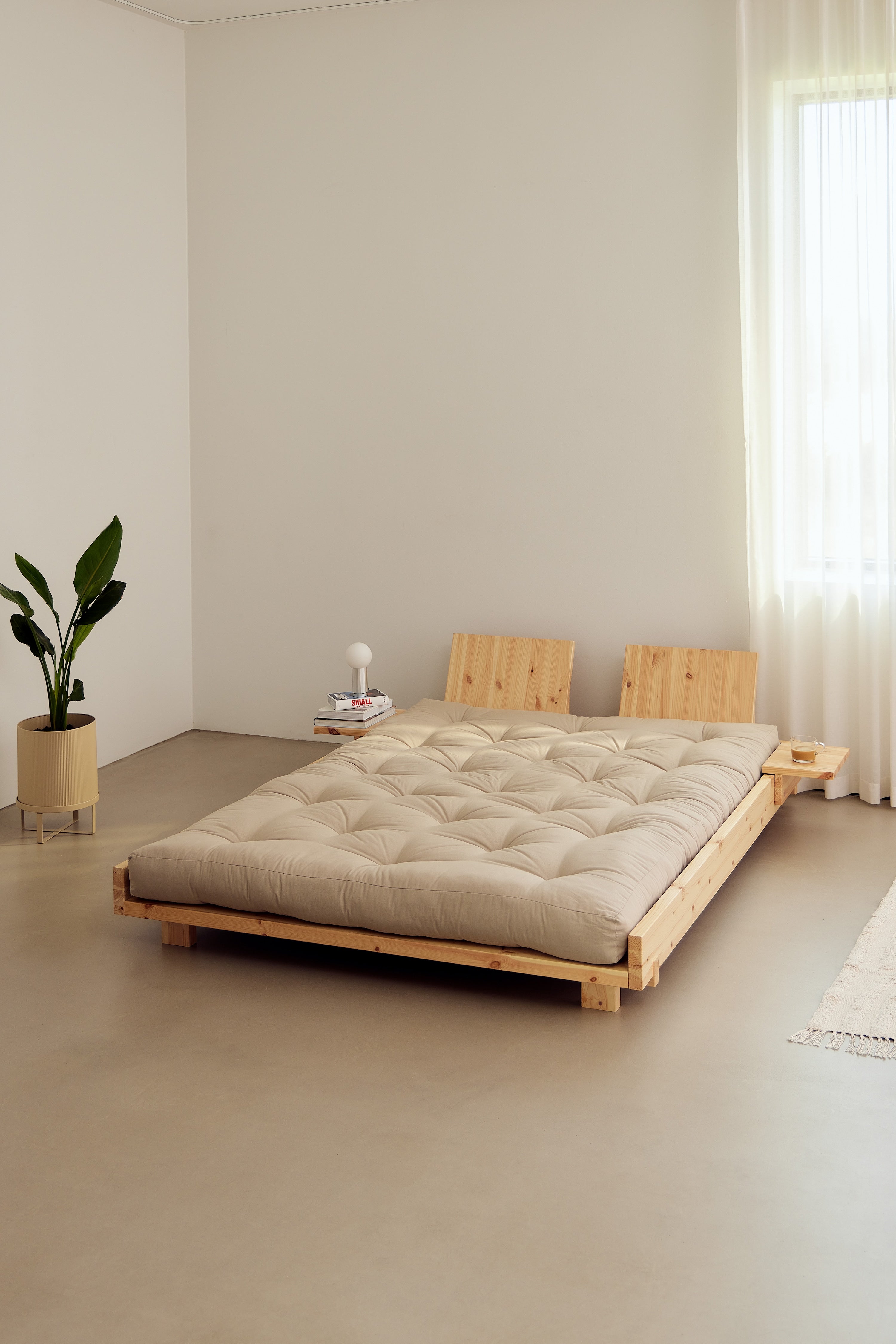 SOCIAL BED CAROB BROWN 160 X 200 W. 2 PCS BACK RESTS AND 2 PCS SIDE TABLES