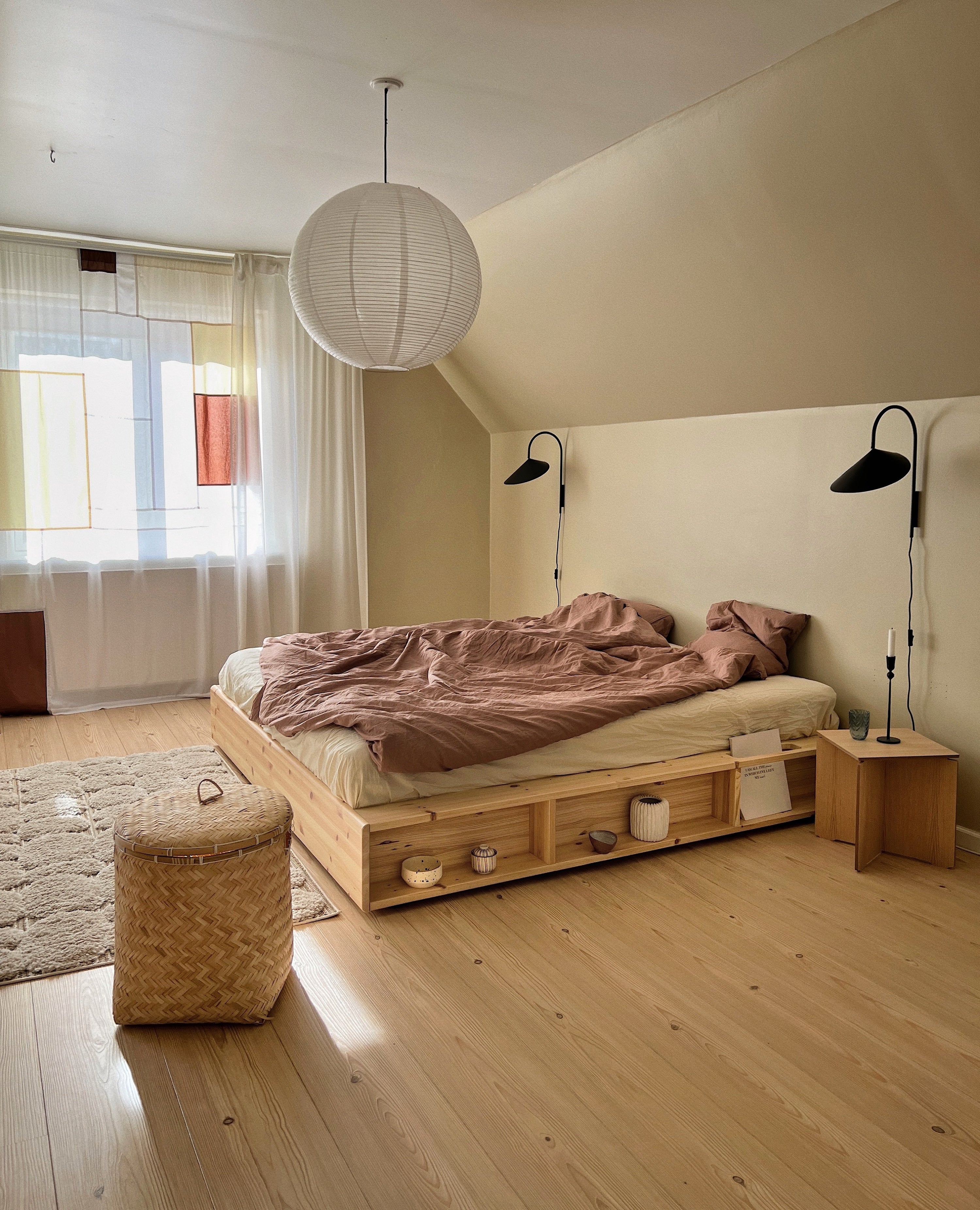 ZIGGY BED CLEAR LACQUERED 140 X 200