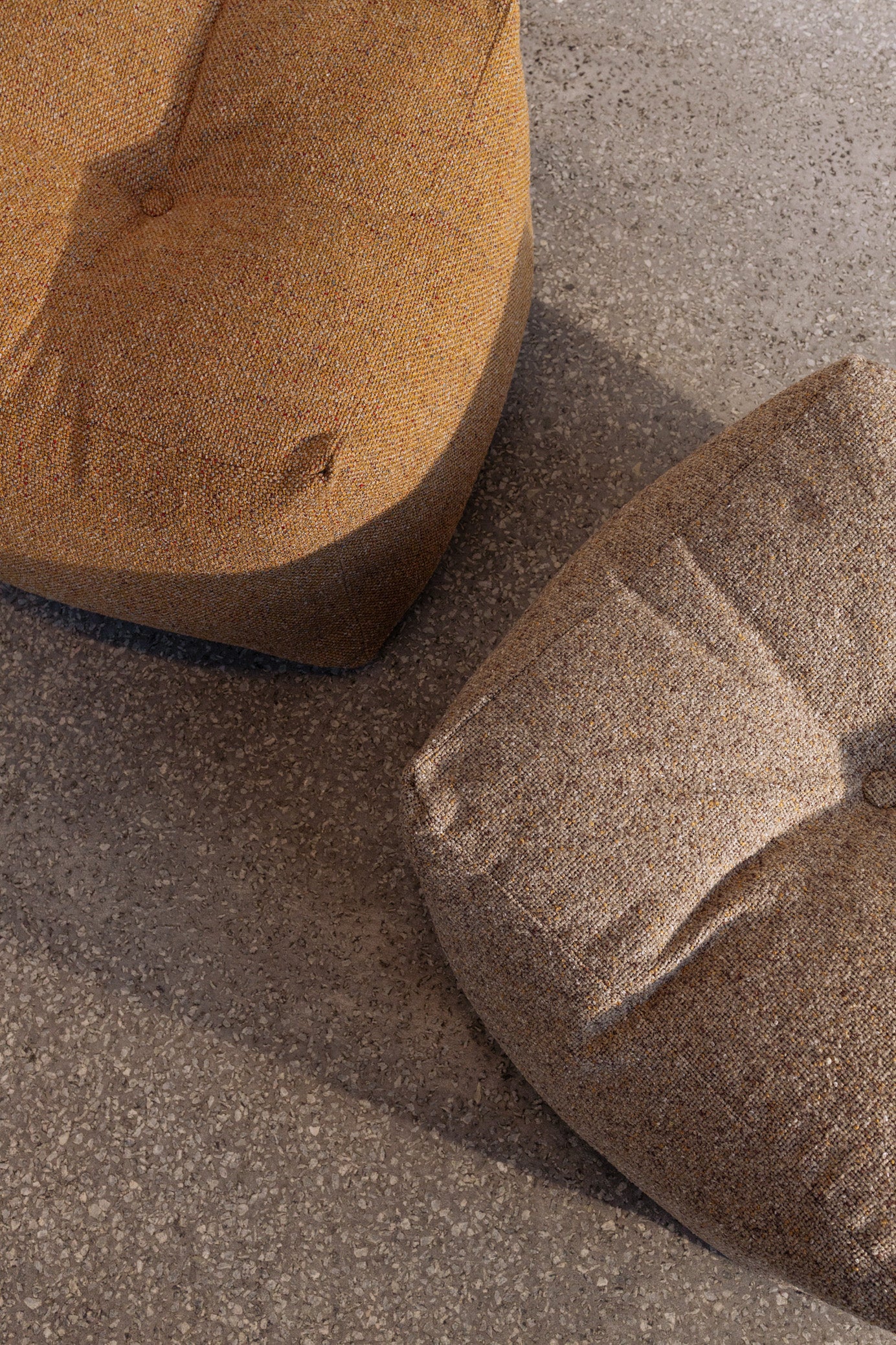 BUDDY POUF SOFT CHALK