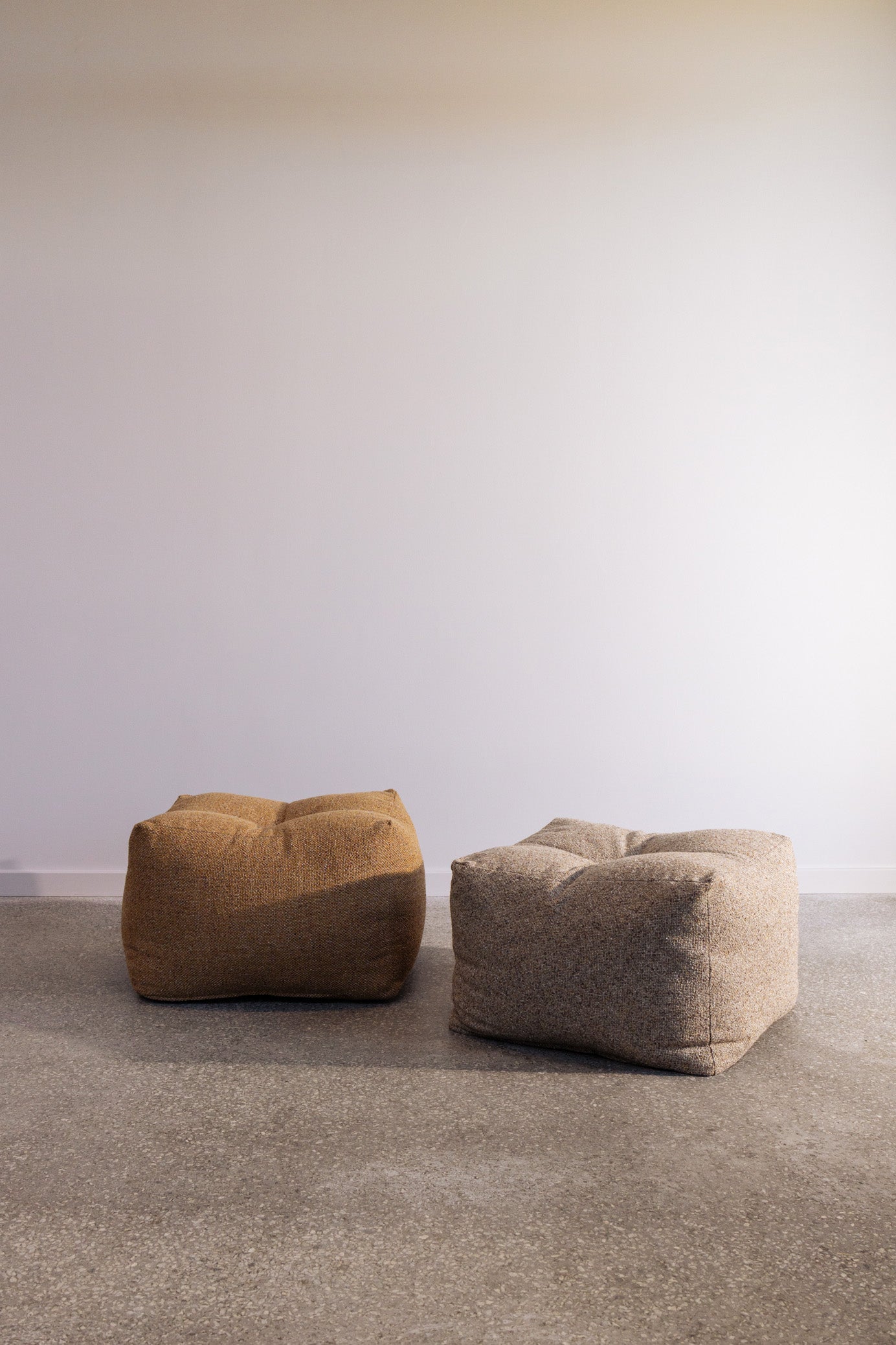 BUDDY POUF SOFT CHALK