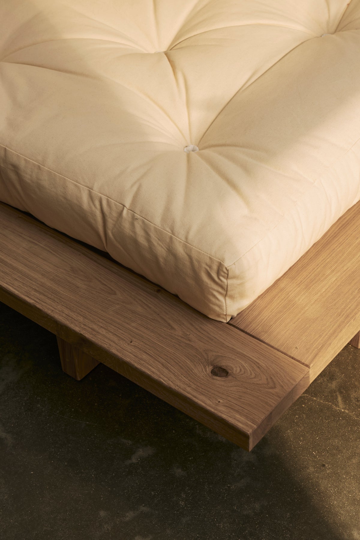 JAPAN BED OAK 180 X 200