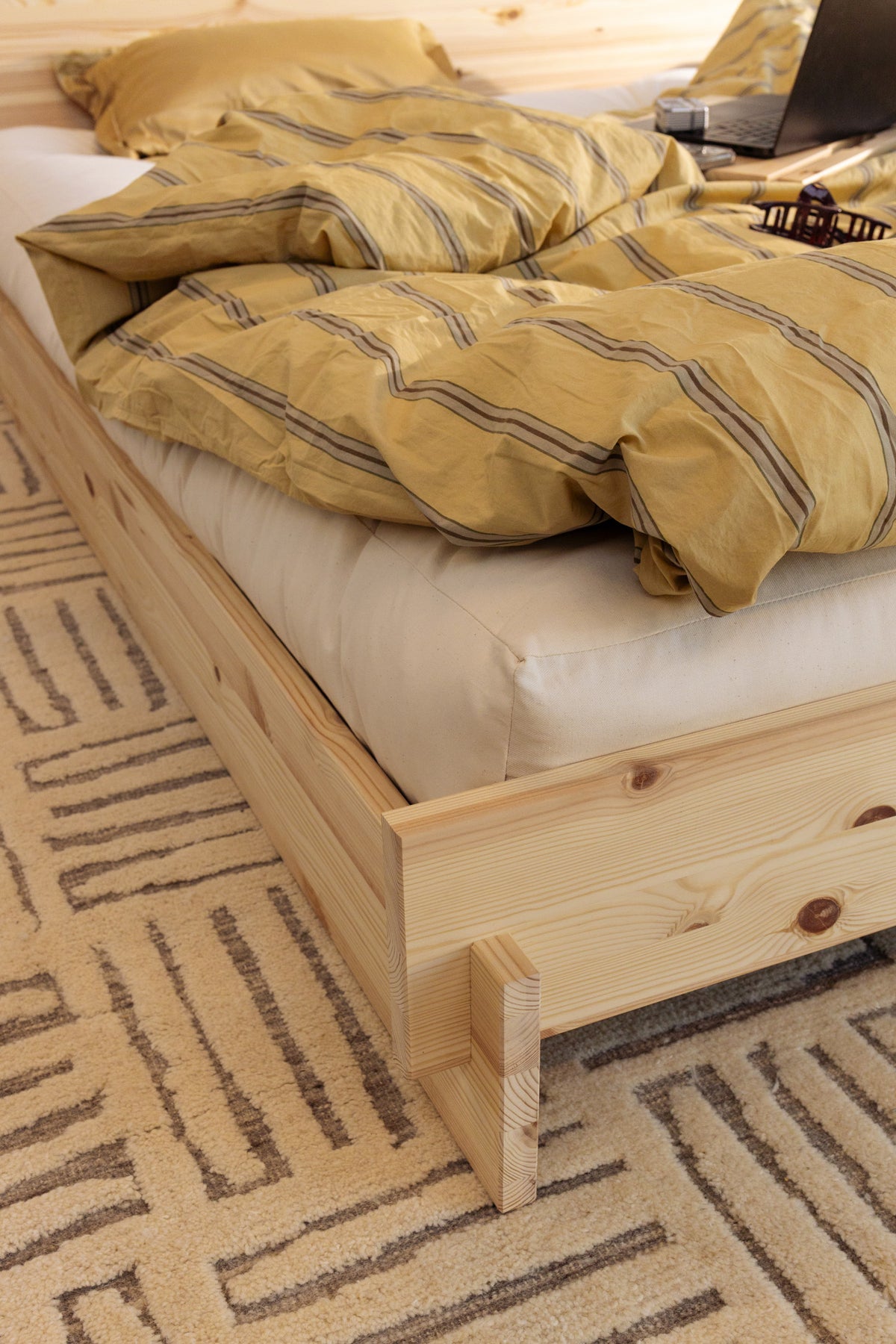 LATCH BED RAW 160 X 200