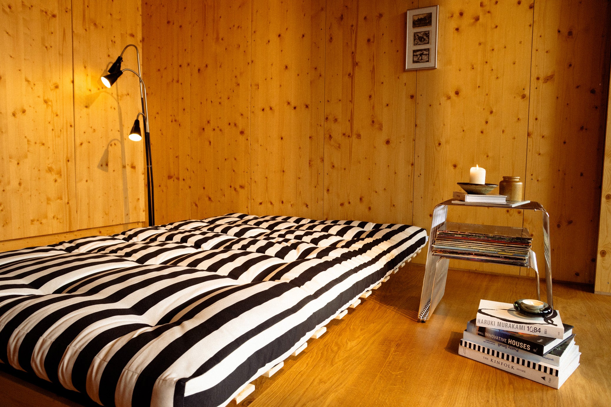 ROOTS RAW 140 X 200 W. ROOTS MATTRESS BLACK-WHITE
