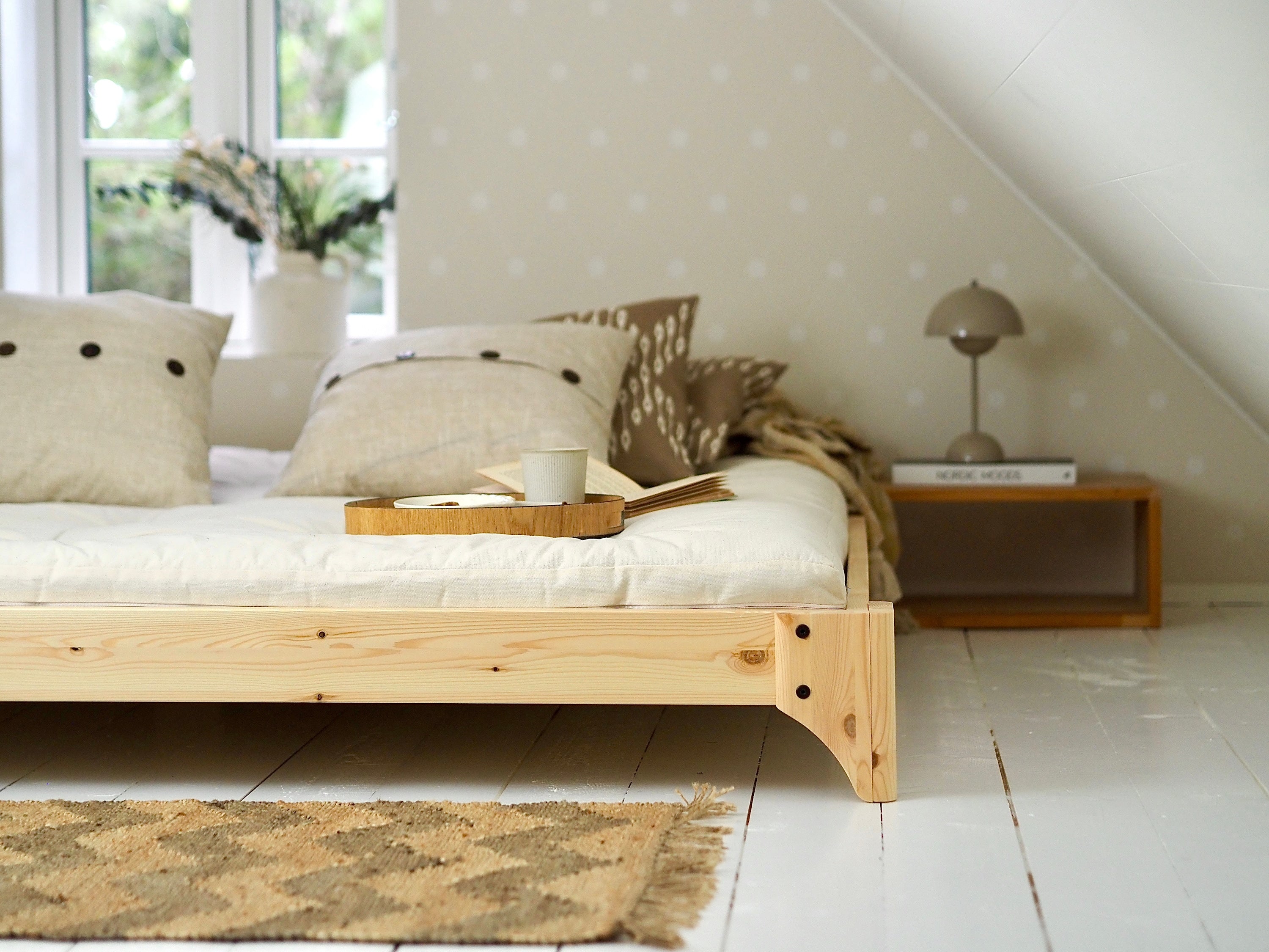 ELAN BED CLEAR LACQUERED 180 X 200