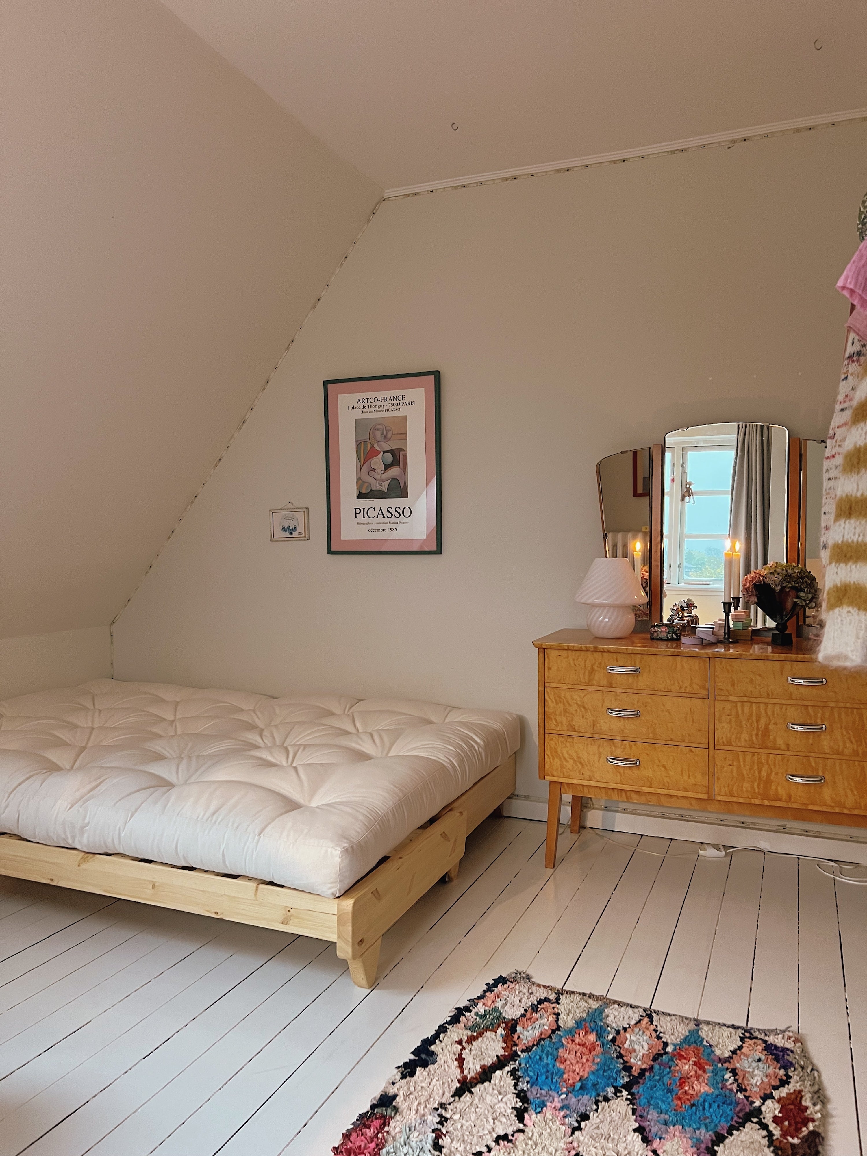 FRESH CLEAR LACQUERED W. FRESH MATTRESS BEIGE