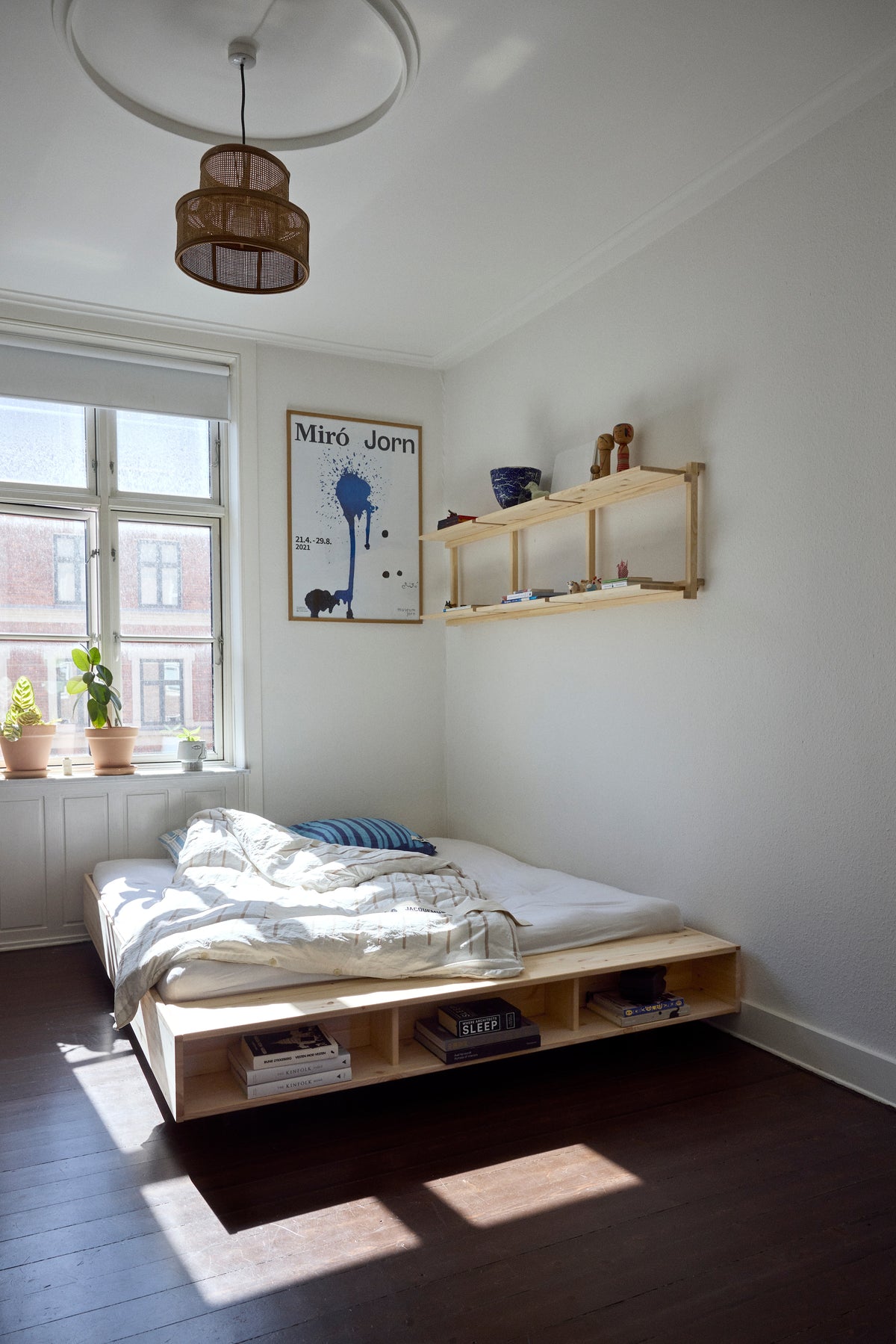 GROOVE SHELVING WIDE RAW