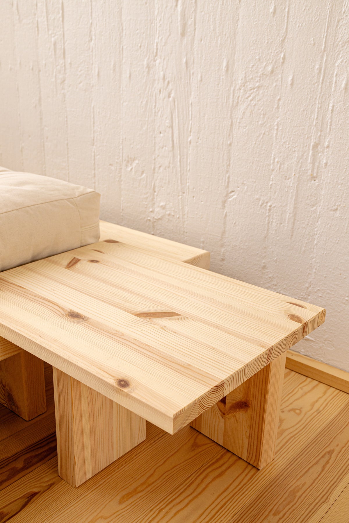 TABLE D'APPONTEMENT JAPAN BED CAROB BROWN