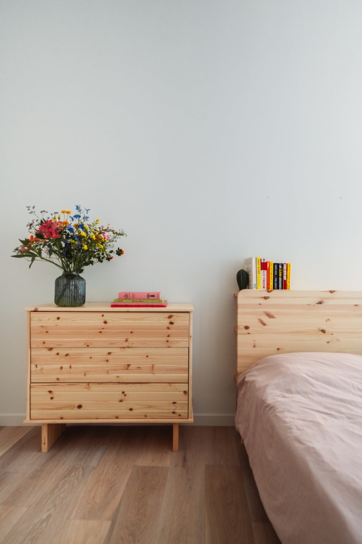 KOMMO DRESSER CLEAR LACQUERED