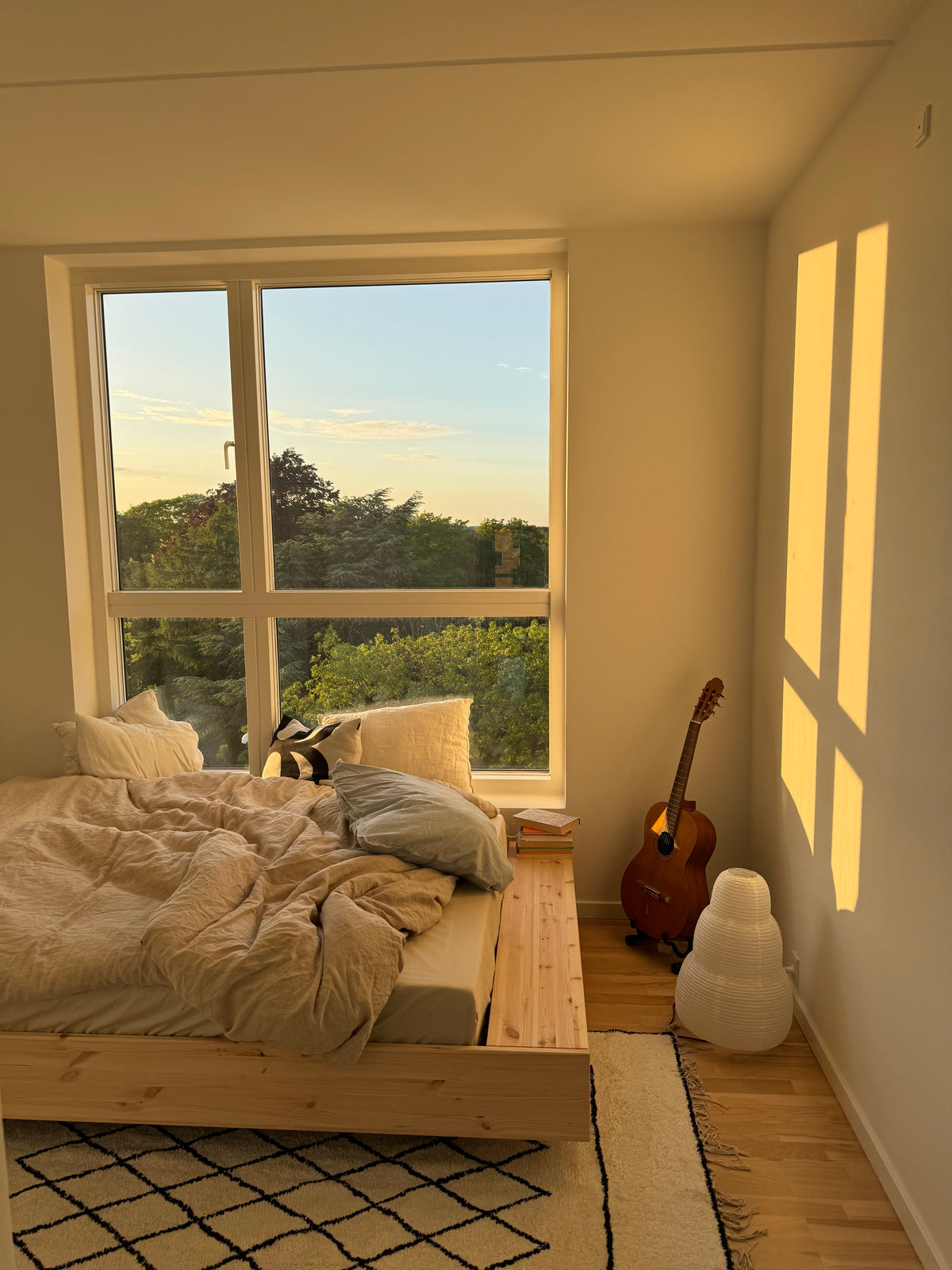 MERGE BED RAW KING SIZE