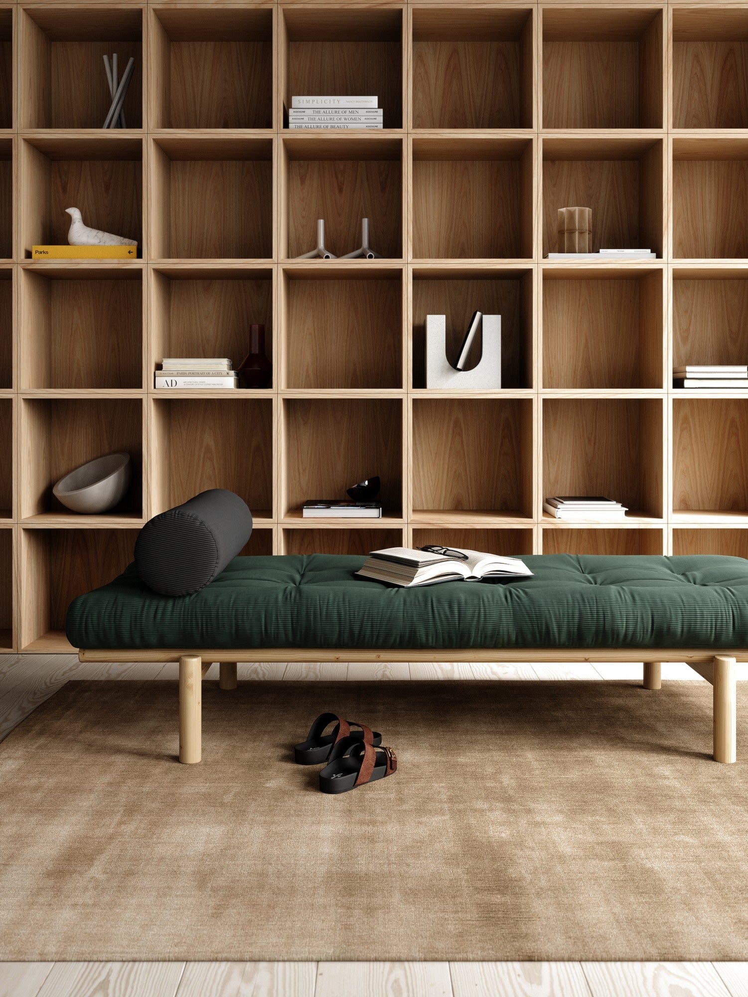 NEXT DAYBED CLEAR LACQUERED W. 4-LAYER MIXED MATTRESS HONEY