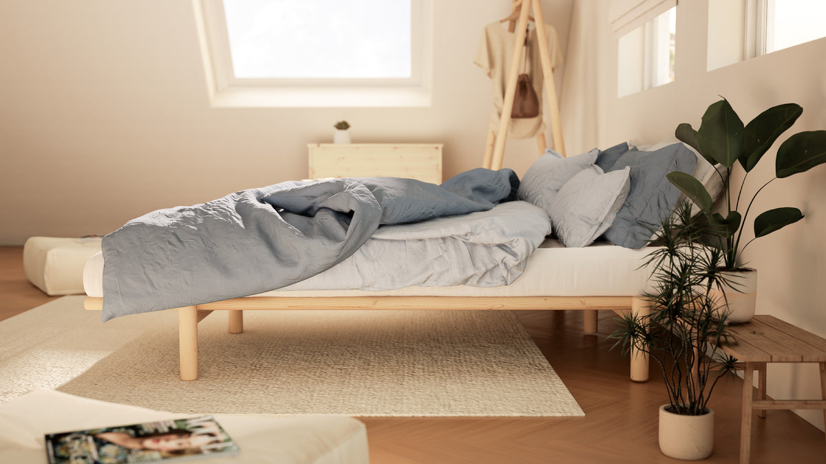 PACE BED CLEAR LACQUERED 140 X 200