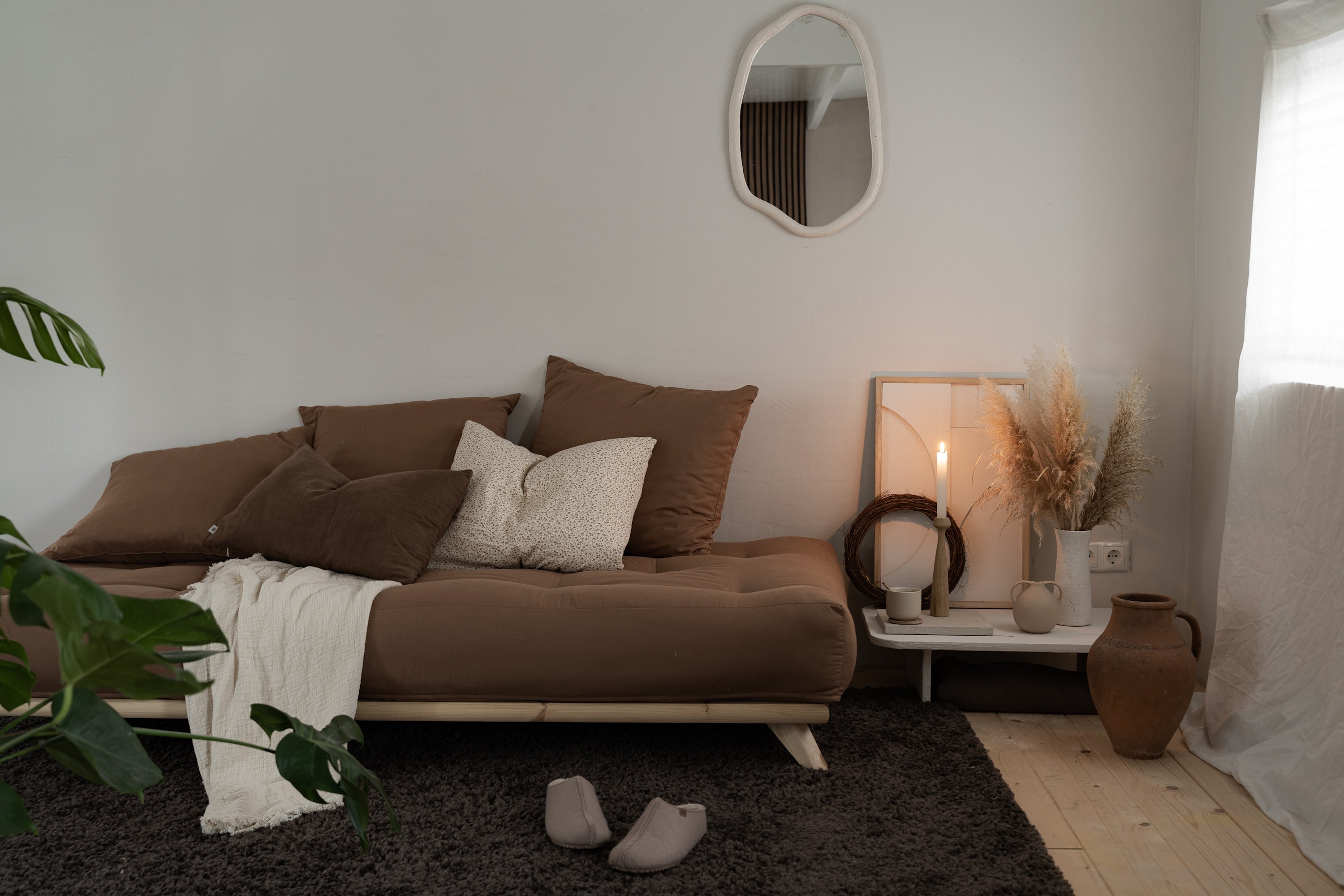 SENZA DAYBED CLEAR LACQUERED W. SENZA DAYBED MATTRESS SET NATURAL