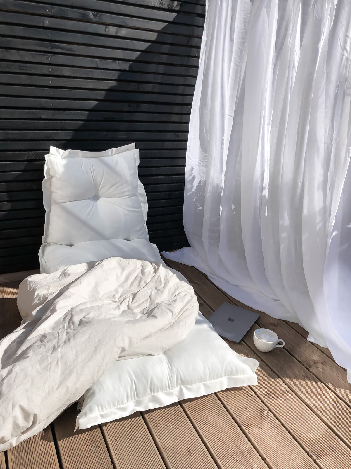 SIT AND SLEEP OUT™ DARK GREY