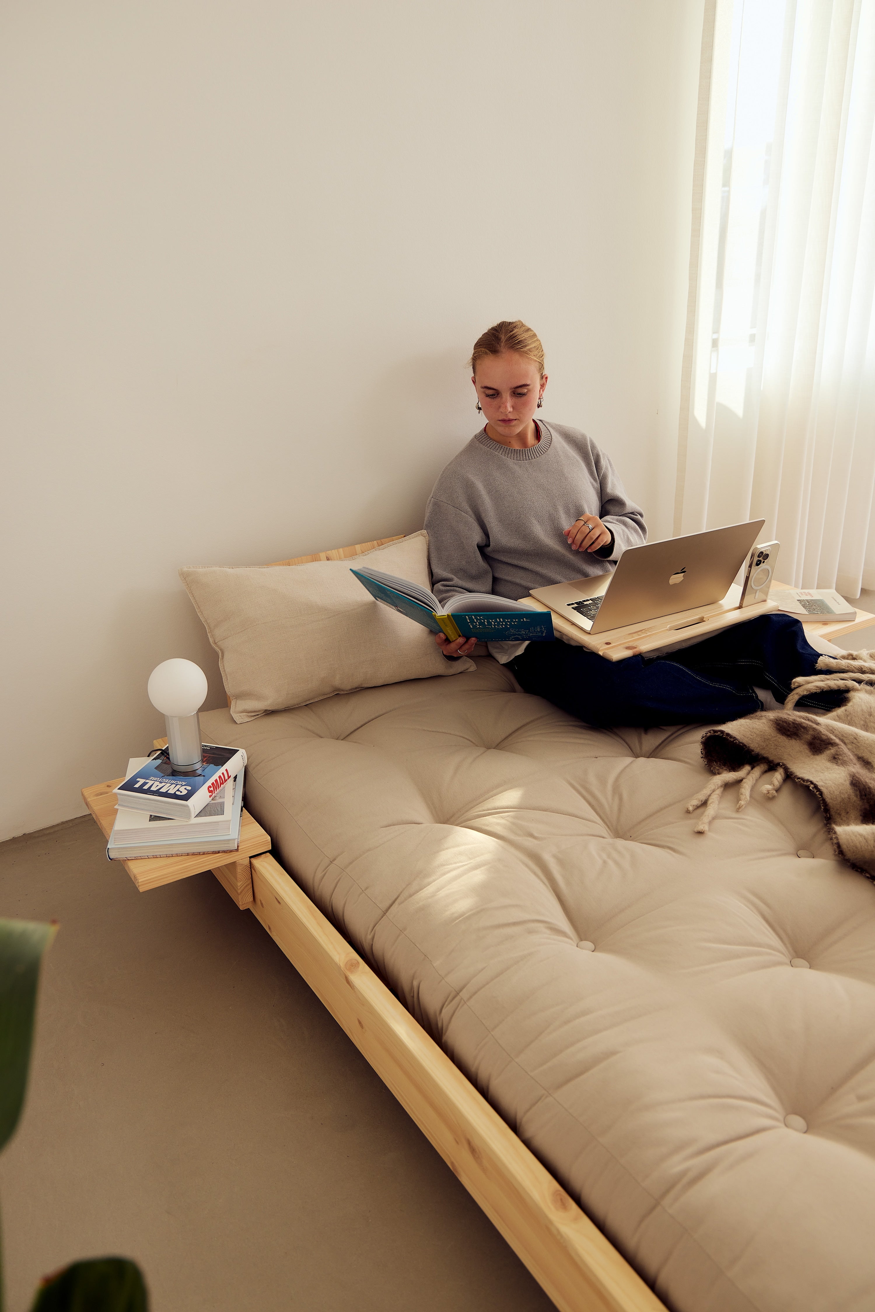 SOCIAL SOFA BED CLEAR LAC 140 X 200 W. 4 PCS BACK RESTS AND 2 PCS SIDE TABLES W. FRESH MATTRESS MOCCA