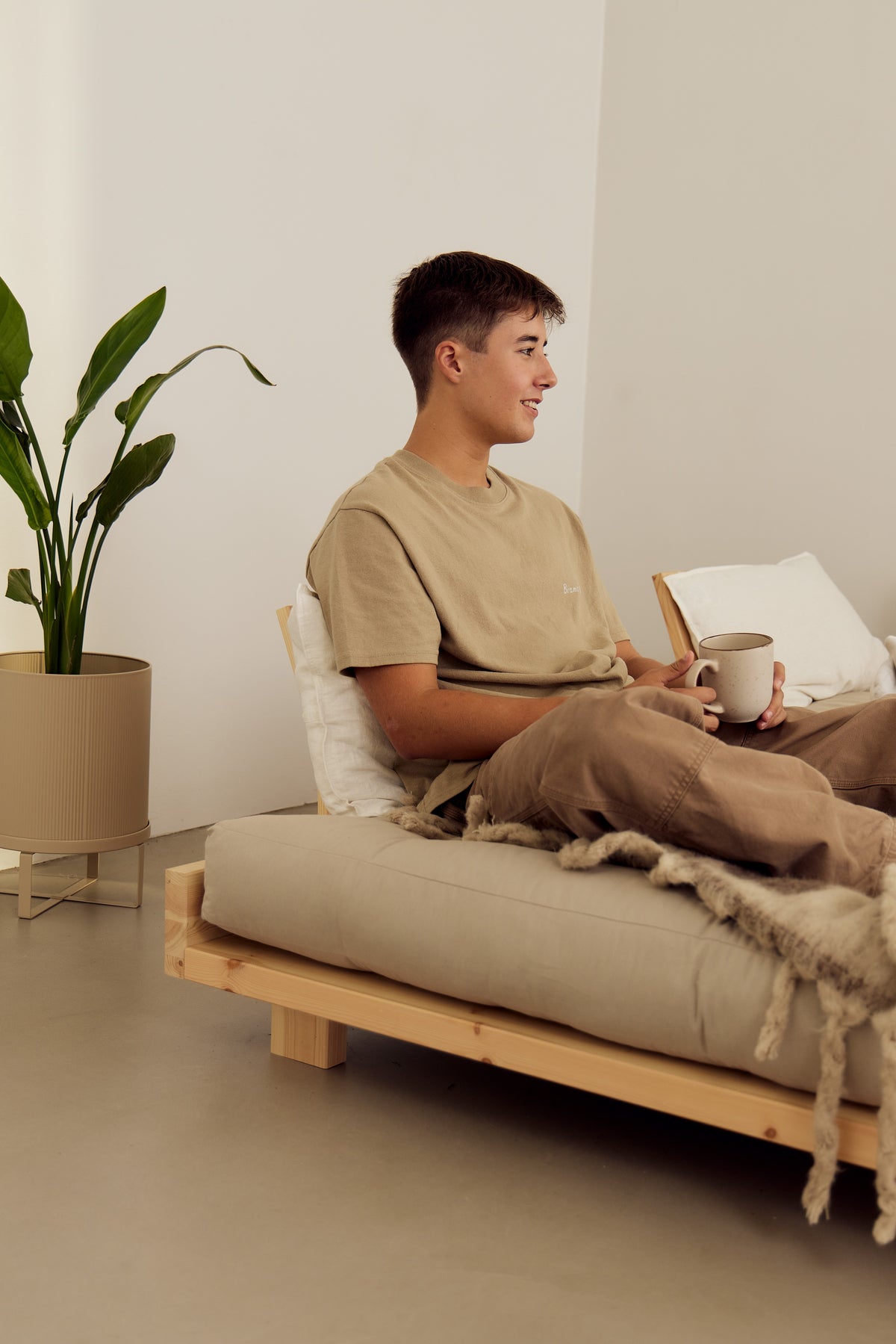 SOCIAL SOFA BED CLEAR LAC 140 X 200 W. 4 PCS BACK RESTS AND 2 PCS SIDE TABLES W. FRESH MATTRESS MOCCA