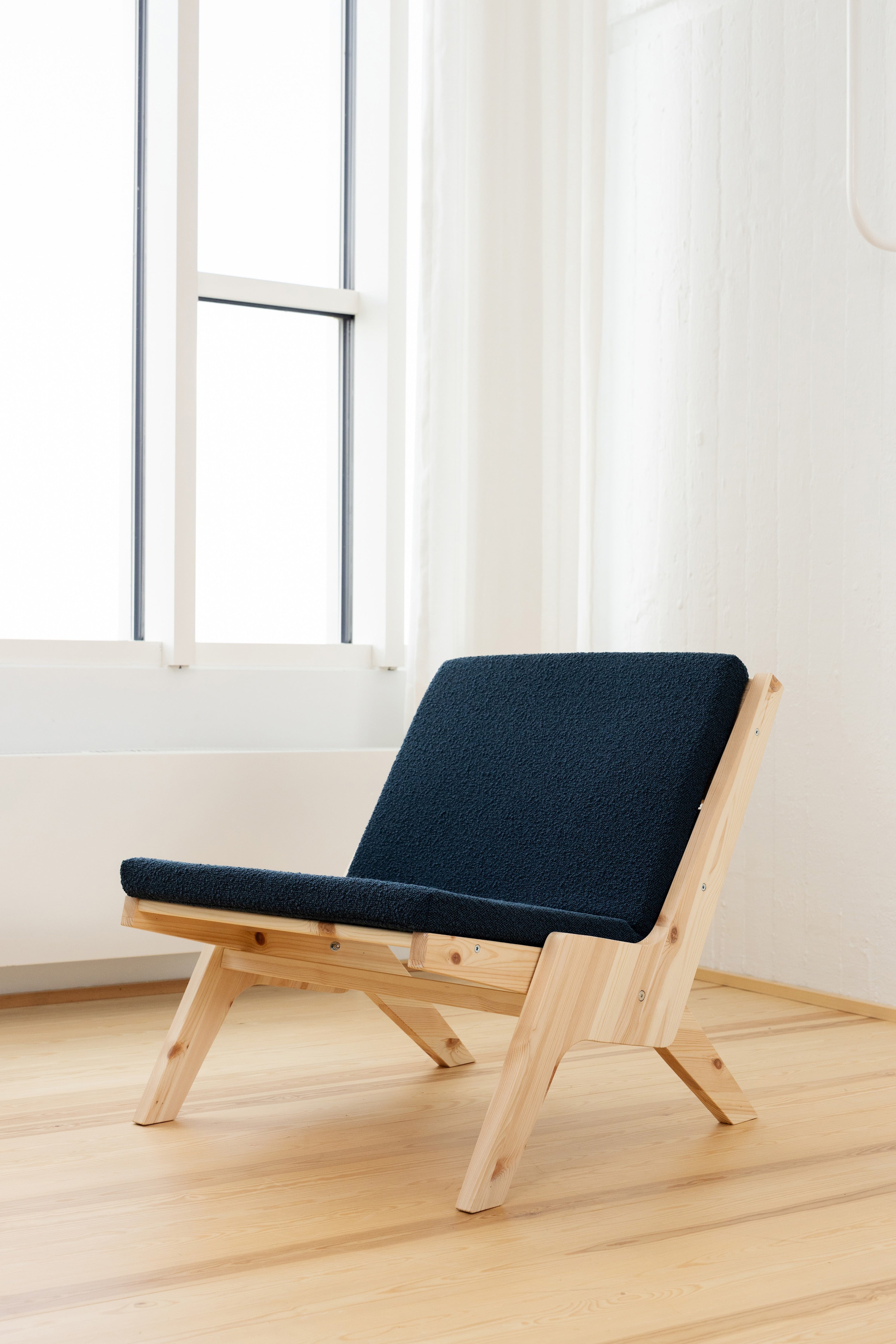 SWAY CHAISE LOUNGE BRUT AVEC MATELAS OXFORD BLEU